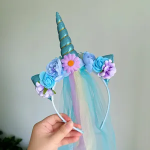 Blaues Einhorn Haarreif mit buntem Netz Schleier und Stoffblumen fur Madchen Party Haarschmuck.