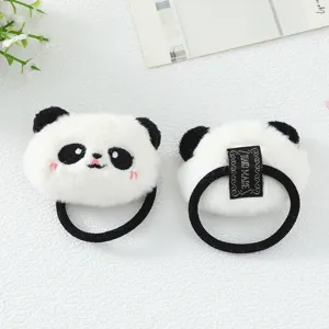 Joli chouchou panda en peluche de dessin animé pour enfants, détail d'anneau de cheveux.