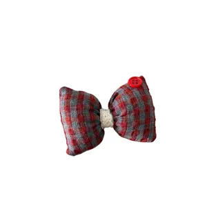 Accessorio per capelli con fiocco in tessuto scozzese coreano con bottone rosso, 3D.