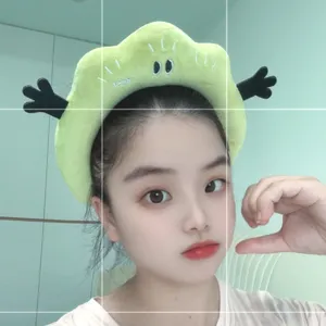 Joli bandeau de cheveux en peluche nuage dessin animé maquillage visage pour femmes