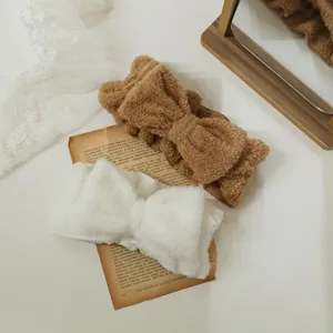 Fascia per capelli con fiocco in peluche morbido pile largo bordo carino trucco per donne
