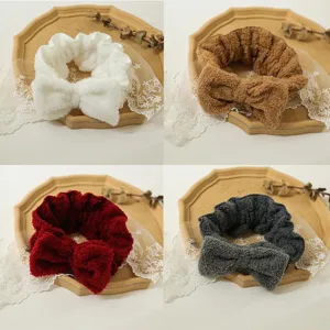 Carina Fascia per Capelli con Fiocco in Velluto Ampio Bordo con Volant Morbida Fascia Donna Spa Trucco Lavaggio Viso Avvolgi Capo Elastico Accessorio