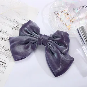 Molletta per capelli con fiocco in raso perlato viola stile sirena accessorio elegante donna