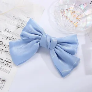 Molletta per capelli con fiocco in raso perlescente francese azzurro elegante accessorio