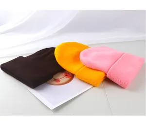 Berretto in maglia tinta unita caldo invernale per uomo e donna cappello di lana casual colorato