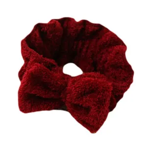 Fascia per capelli in peluche rosso con fiocco, morbido cerchietto trucco spa per donne.