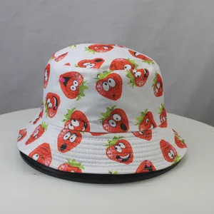 Cute strawberry print bucket hat for women, Korean style fashion casual fisherman hat white sun hat.