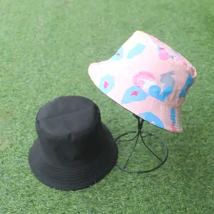 Stylish reversible bucket hat for women and men, casual printed sun protection fisherman hat.