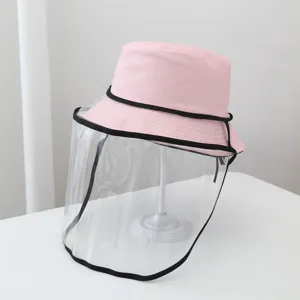 Cappello da pescatore rosa con visiera trasparente per protezione esterna, anti-goccia.