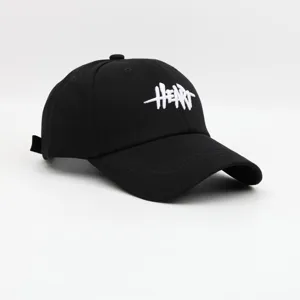 Gorra de béisbol negra de algodón con bordado de letras blancas para protección solar