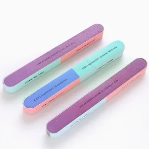 Vue de détail des blocs de limes à ongles multi-étapes dotés de quatre grains pour polissage.