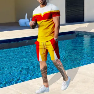 Stilvolles Herren Sommer Colorblock T-Shirt und Shorts Set Freizeit Outfit fuer Herren.