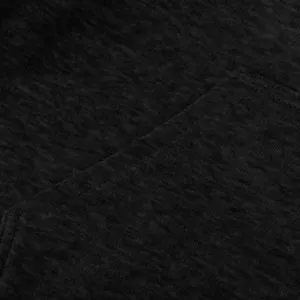 Primo piano dettagliato di un tessuto scuro con texture morbida e cuciture resistenti.