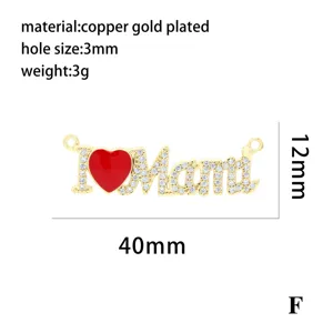 Pendentif lettre MAMA plaqué or cuivre avec coeur émail rouge et strass clairs pour DIY.