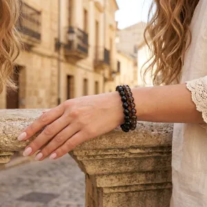 Elegante rookkwarts edelsteen kraal armband, vintage stijl, stijlvol gelaagd dagelijks sieraad.