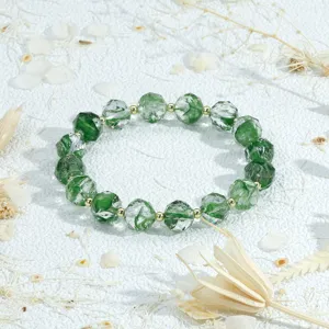 Elegantes facettiertes Kristallglas-Armband mit vergoldeten Perlen, perfektes Detail für Alltag.