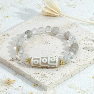 Tibetan style Dzi bead crystal gemstone bracelet ethnic retro beaded jewelry detailed shot