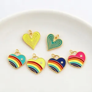 Colgantes de corazón de esmalte de colores chapados en oro y accesorios para collar DIY.