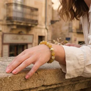 Faceted gemstone beaded bracelet with golden accent beads for women vintage daily wear jewelry