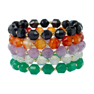 Multicolor gefaseerde edelsteen kralen armband stapel, chique regenboog sieraden.