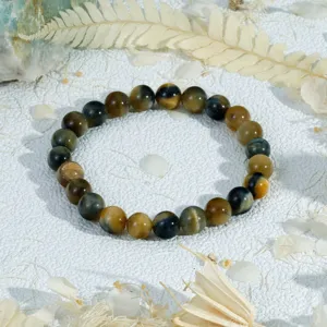 Multicolor tijgeroog steen kralen armband detailweergave, natuurlijke halfedelsteen.