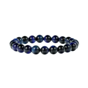 Gedetailleerde close-up van blauwe tijgerogen edelsteenkraal armband met gladde afwerking.