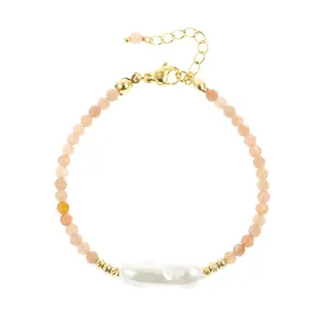 Prachtige barokparel en edelsteen kralenarmband met verstelbare vergulde ketting.