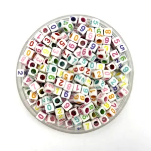 Bunte quadratische Acryl Zahlen Perlen für DIY handgemachte Schmuckherstellung und Armband Zubehör