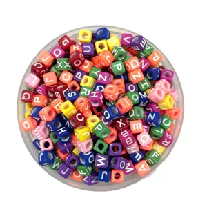 Bunte acryl quadratische buchstaben perlen 6mm diy buchstabenperlen für handgemachte armbänder