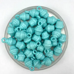 DIY jouet gateau pendentif perles plastique accessoire art enfant perlage bijoux diy