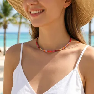 Bunte Tila Perlen Choker Kette Detailansicht, lebendiger Strand Urlaub Schmuck für Damen.