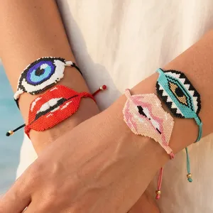 Braccialetto Regolabile Retrò Bohemien Miyuki Perline di Vetro Tessuto a Mano Ciondolo Malocchio Labbra Rosse Regalo Gioielli da Donna