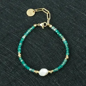 Elegante groene kraal armband met onregelmatige zoetwaterparel en gouden ketting dames
