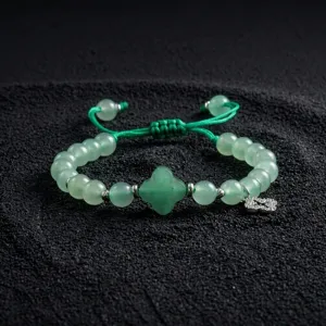 Groene kralen gevlochten armband met verstelbaar koord en klaverblad bedel, mode sieraden.