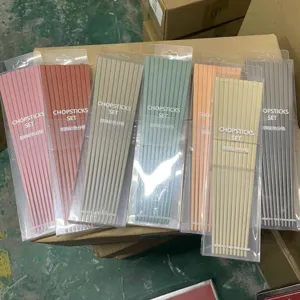Set di bacchette in lega portatili multicolore riutilizzabili per cucina casa