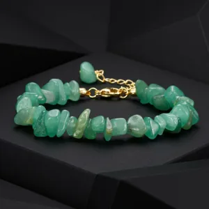 Groene onregelmatige edelsteen chip armband met vergulde verstelbare ketting sieraden.