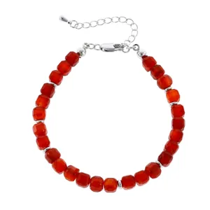 Rode Agaat Gefacetteerde Kralen Armband met Zilverkleurige Verlengketting Hoofdproductweergave