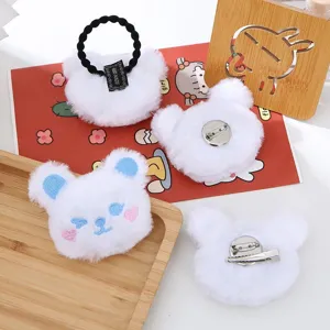 Simpatica spilla orsetto in peluche elastico per capelli stile cartone animato per borse e abiti.