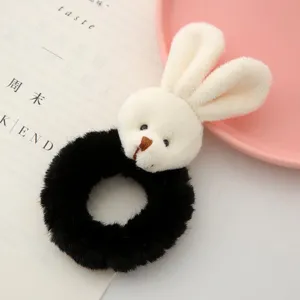 Carino elastico per capelli con coniglio in peluche, morbido scrunchie peloso per donne e ragazze.