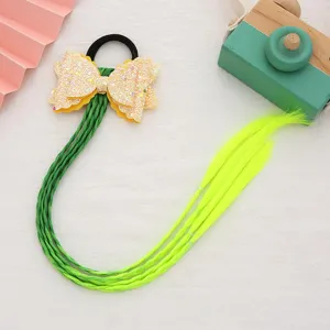 Kinderen glitter strik haarband met kleurrijke gevlochten touwen en neon haarverlengingen.