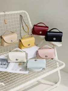 Elegante bolso de hombro de cuero genuino, bolso cruzado pequeño y moderno para mujer.