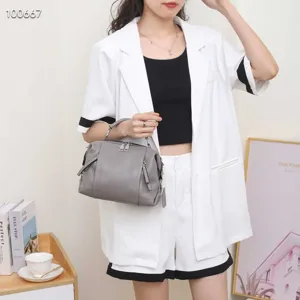 Genuine leather handbag for women, casual cross body shoulder bag with large capacity.