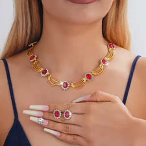 Exquisite Rhinestone Crystal Necklace And Earrings Jewelry Set Vintage Alloy Banquet Wedding Party Jewelry For Women