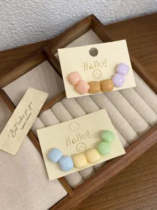 Süße Macaron geometrische Ohrringe für Damen, frischer minimalistischer Candy-Farb-Schmuck.