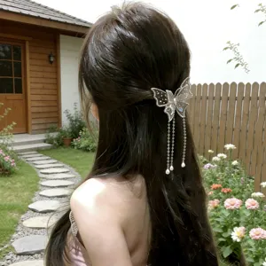 Elfenhafte Mesh Strass Schmetterling Haarspange mit eleganten Perlenquasten für Damen.