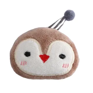 Niedliche Pinguin Plüsch Brosche Anstecknadel Detail,weiches Stoff Tierabzeichen für Taschen.