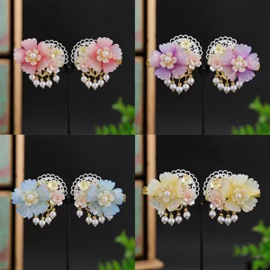 Pinces à Cheveux en Alliage Style Chinois Forme de Fleur Avec Gland de Perles Artificielles Éventail Évidé Accessoires de Cheveux Hanfu Femme Filles