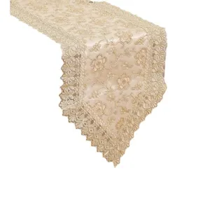 Corsia da tavola in pizzo ricamato in stile country americano, motivo floreale dorato.