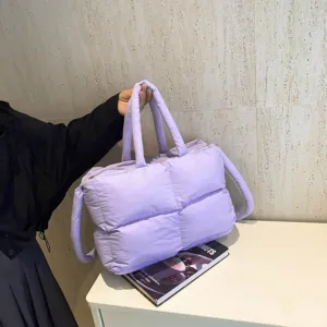 Borsa a tracolla imbottita in tinta unita elegante borsa tote puffer grande capacità