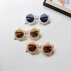 Cute Plastic Flower Shape Kids Sunglasses UV400 Protection Daisy Frame Outdoor Beach Sun Glasses For Boys Girls Toddlers Children